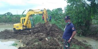 Tanggul Mengkuli Jebol, Puluhan Hektare Sawah Terendam