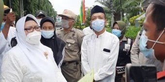 Peringati Hari Perempuan Internasional, PMII Gresik Demo di Pemkab dan DPRD