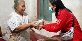 Bantu Warga Terdampak Covid-19, PSI Sidoarjo Bagikan Rice Box Selama Tiga Hari berturut-turut