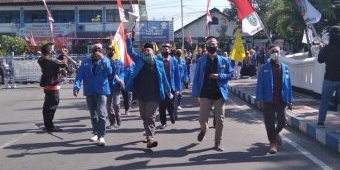 PMII Jombang Unjuk Rasa Tuntut Pemkab Gelar Pendidikan Tatap Muka