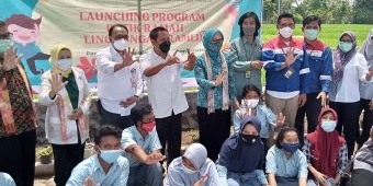 Tumbuhkan Keterampilan Anak-anak Disabilitas, Pertamina Serahkan Bantuan Alat Membatik