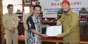 Serahkan SK Pensiun PNS, Bupati Sumenep: Peran dan Tanggung Jawab Jangan Sampai Pensiun