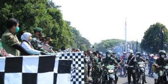 Bersama Pangdivif 2, Gubernur Khofifah Lepas Baksos Divisi Infantri 2 Kostrad di Malang Raya