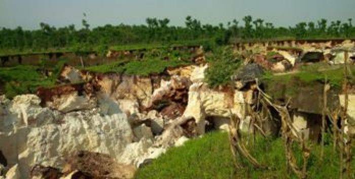 Satu Korban Longsoran Batu Kumbung di Tuban Dinyatakan Tewas