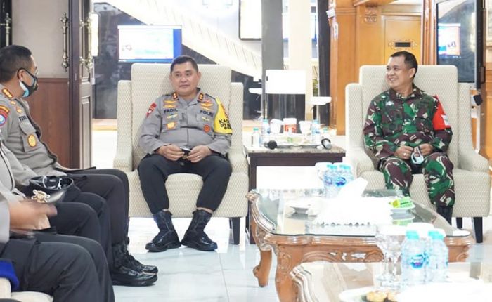 ​Kapolda Jatim Terima Audiensi Pangkoarmada II dan Gubernur AAL