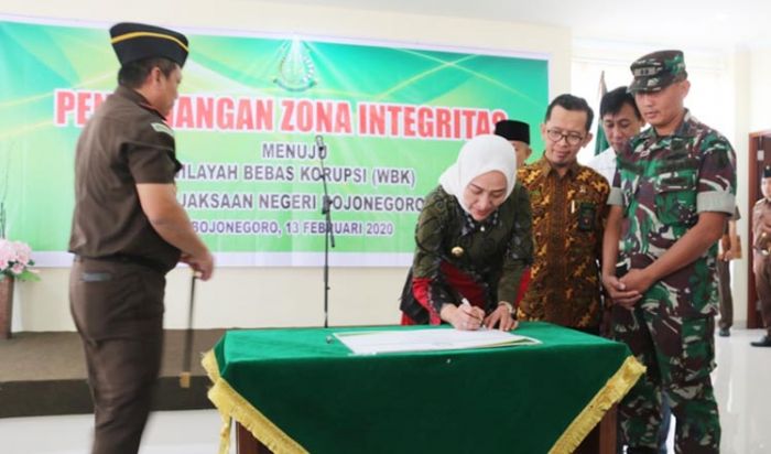 Bupati dan Kejaksaan Negeri Bojonegoro Canangkan ZI Wilayah Bebas Korupsi