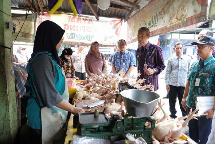 Pastikan Harga Pangan Stabil Jelang Iduladha, Satgas Ketahanan Pangan Kota Kediri Lakukan Sidak