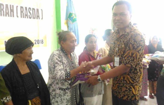 Dinsos Kota Malang Bagikan 138.360 Kg Rasda ke Warga Sukun