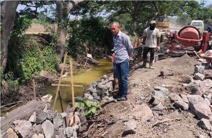 Kurang Seminggu Tutup Tahun 2023, Proyek Saluran Air di Gresik Banyak yang Belum Rampung