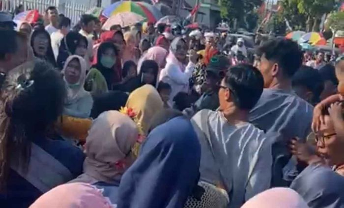 Peringatan HUT ke-78 RI di Bangkalan, Lomba Gerak Jalan Diwarnai Insiden Baku Hantam