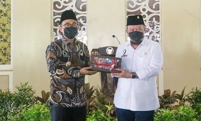 ​Dikunjungi Ketua DPD RI, Bupati Pamekasan Paparkan Kesuksesan Lima Program Prioritas 