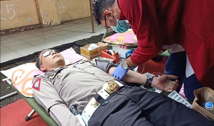 Peringati HPN 2020, PWI Pasuruan Gelar Bakti Sosial Donor Darah