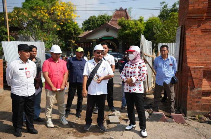 Pastikan Selesai Tepat Waktu, Wali Kota Mojokerto Sidak Sejumlah Proyek