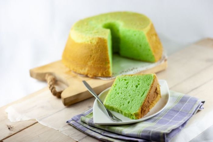 Cara Membuat Kue Bolu Pandan Enak dan Praktis