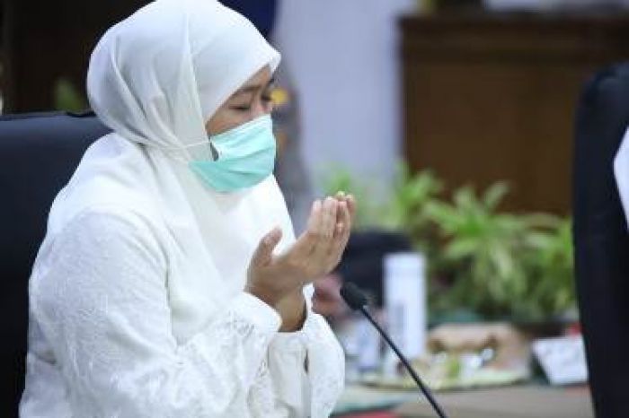 ​Istighatsah Kubro Online, Gubernur Khofifah: Semoga Covid-19 Segera Diangkat oleh Allah SWT