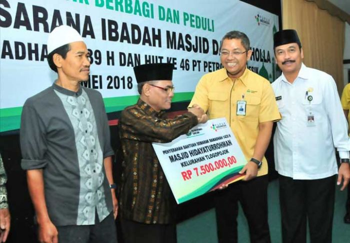 Sambut Ramadan, Petrokimia Gresik Bantu 13 Masjid dan 68 Mushola