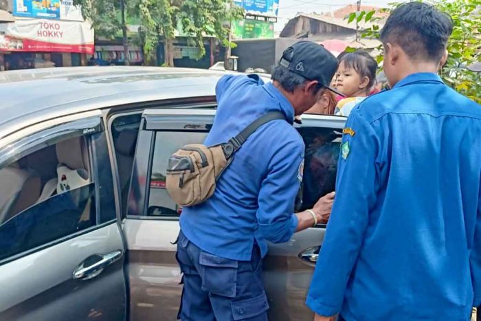 Balita 3 Tahun di Sidoarjo Terkunci di Dalam Mobil saat Ditinggal Belanja