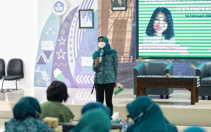 Ketua TP PKK Kota Kediri Buka Seminar Pencegahan dan Penatalaksanaan Stunting