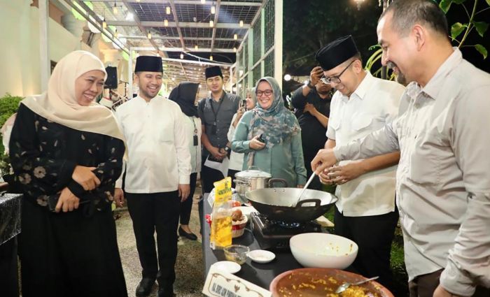 Tingkatkan Keguyuban antar OPD, Gubernur Khofifah Gelar Qiyamul Lail dan Lomba Masak Bandeng