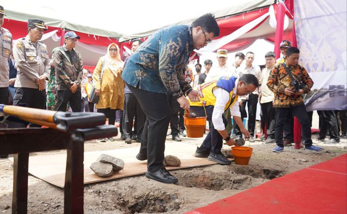 Tahun Depan, Bupati Kediri Targetkan Jembatan Jongbiru Sudah Bisa Dilewati