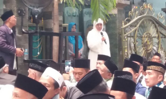 ​Tren Single Parent dan Enggan Nikah Makin Terbuka, Gubernur Khofifah Minta Do’a para Ulama