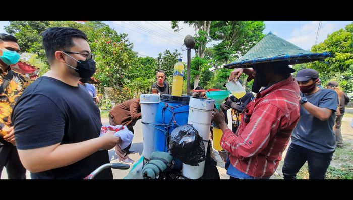 Lawan Ajakan Menangkan Bumbung Kosong, Dhito Gencar Blusukan untuk Dengarkan Keluhan Warga