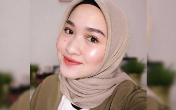 Lebaran Tinggal Hitungan Hari, Ini Tips Berhijab Bagi yang Punya Pipi Tembem