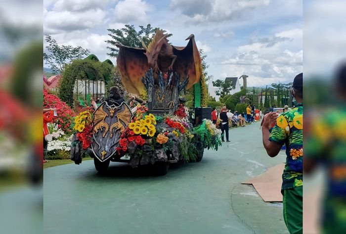 Parade Mobil Hias Siap Hibur Pengunjung Batu Love Garden