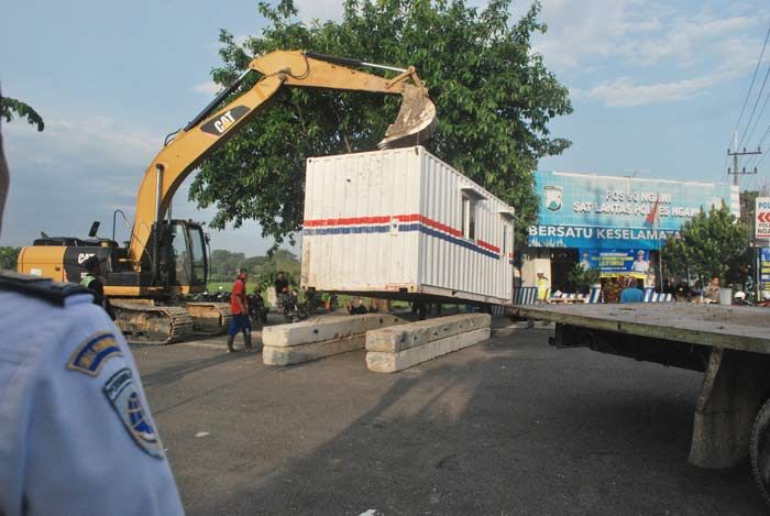 Fokuskan Penanganan Laka, ​Satlantas Polres Ngawi Dirikan Pos Terpadu dari Kontainer