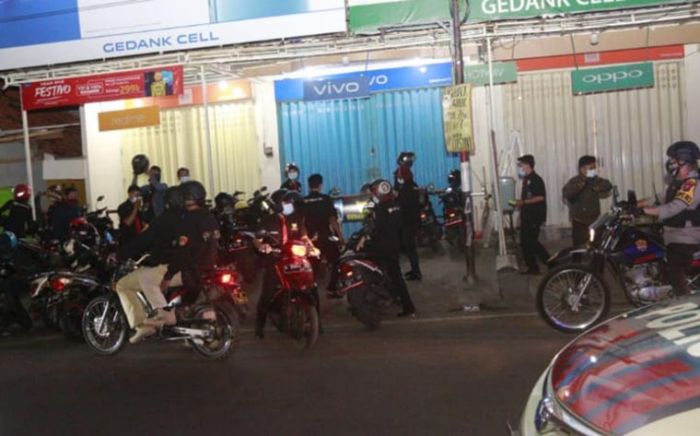 Pertokoan dan Swalayan Tutup, Malam Tahun Baru di Kota Probolinggo Sepi