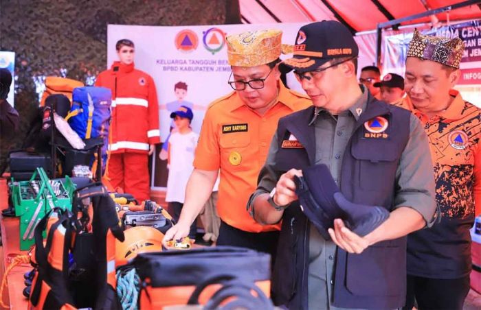 Pj Gubernur Jatim Jadi Pembicara di Sarasehan Gelar Peralatan Penanggulangan Bencana 2024