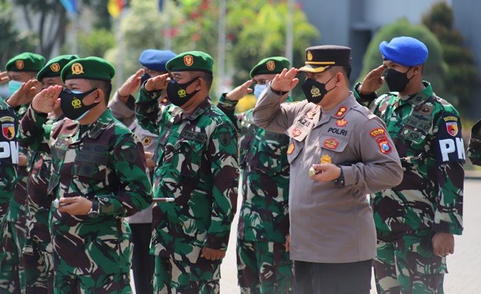 Polres Gresik Ikuti Apel Gelar Pasukan Pengamanan Kunjungan Kerja Presiden RI ke JIIPE