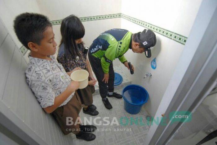 ​Bupati Jombang Gelar PSN dan Pemantauan Jentik Nyamuk