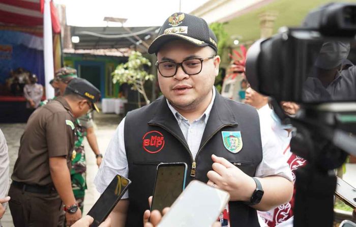 Pastikan Pilkades Berjalan Lancar, Bupati Kediri Langsung Tinjau TPS