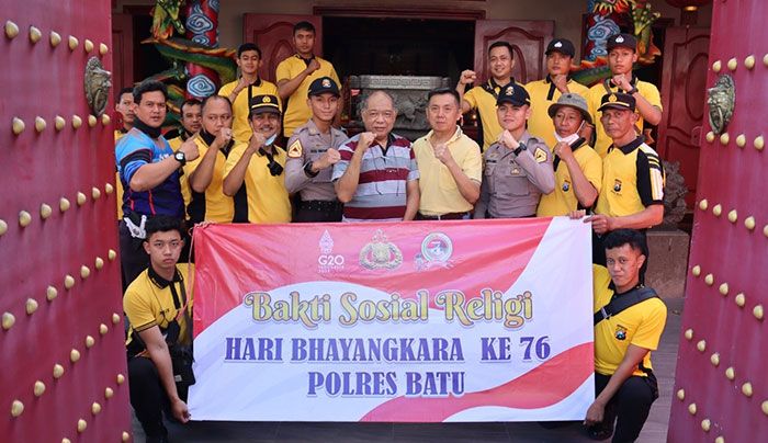 Peringati Hari Bhayangkara ke-76, Polres Batu Gelar Bakti Sosial Religi