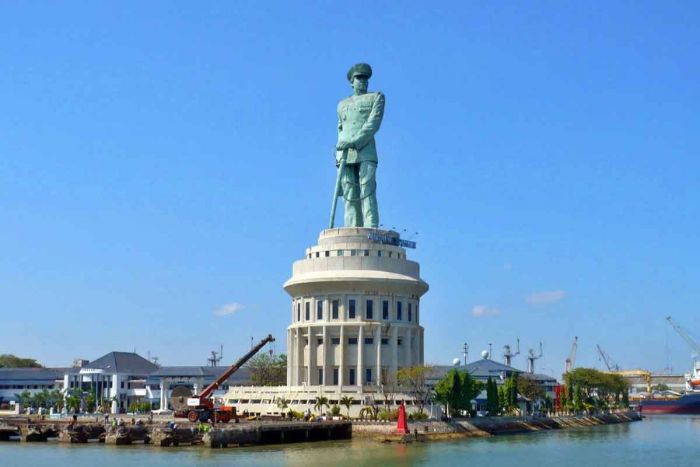 Monumen di Surabaya yang Wajib Dikunjungi Wisatawan