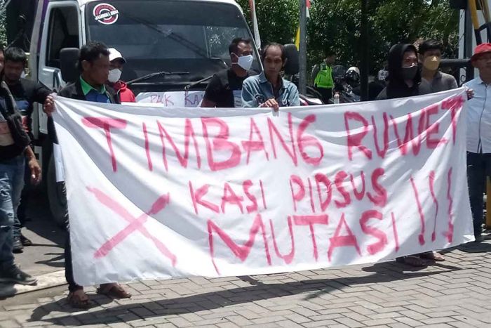 Sampaikan Aspirasi, LSM PGI Gelar Orasi di Kantor Kejari Madiun