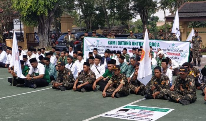 Dua Tokoh NU yang Terjerat Kasus Hukum Disidangkan, Banser Gelar Istighosah di Depan PN