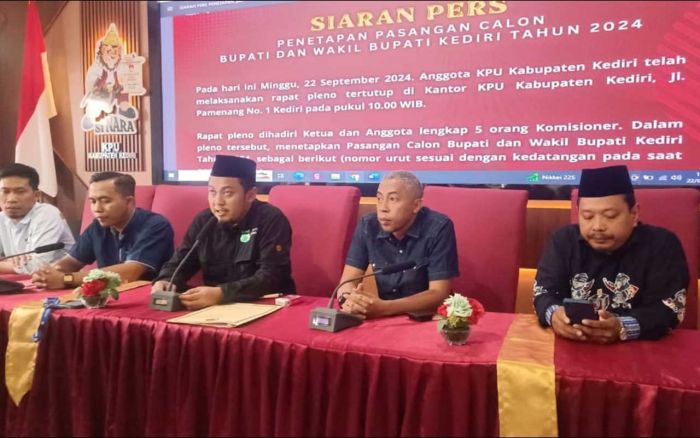 KPU Tetapkan Paslon Dhito-Dewi dan Deny-Mudawanmah Sebagai Kontestan Pilkada Kabupaten Kediri 2024