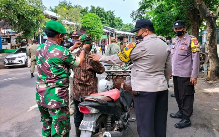 Operasi Yustisi di Semampir Surabaya, Pelanggar Disanksi Baca Al Fatihah dan Pancasila