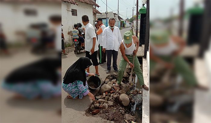 Warga Keluhkan Proyek Jaringan Gas di Kanigaran Probolinggo