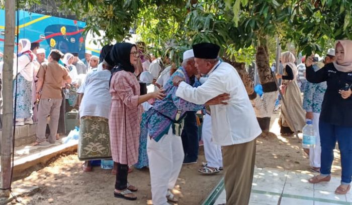 Jamaah Haji Asal Tuban Tiba di Tanah Air, 1 Orang Meninggal, 2 Orang Sakit