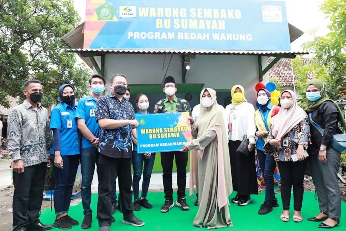 Pulihkan Ekonomi Kerakyatan, Bupati Muhdlor Luncurkan Program Bedah 1.000 Warung