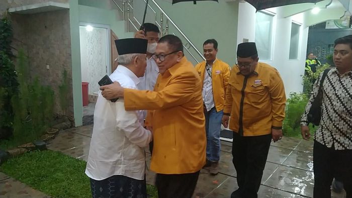 Silaturahim ke Kiai Asep, Oesman Sapta Ngaku Kecolongan: Ini Soal Akhirat