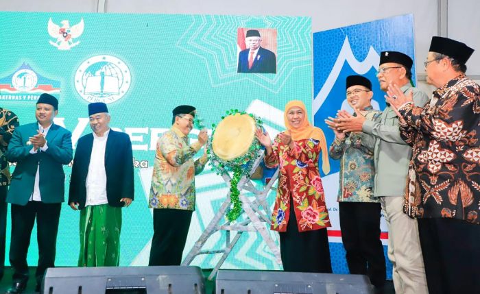 Hadiri Rakernas V Pergunu, Gubernur Khofifah Dorong Guru Menjadi Game Changer