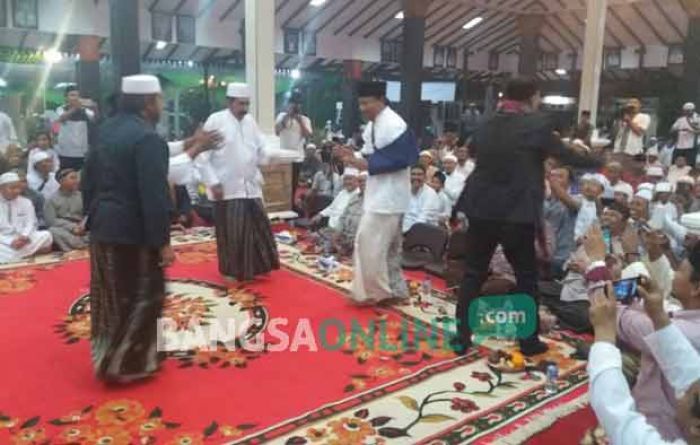 Haul Akbar ke-10 Muassis Thoriqoh dan Masyayikh Dimeriahkan Doorprize Berhadiah Umroh