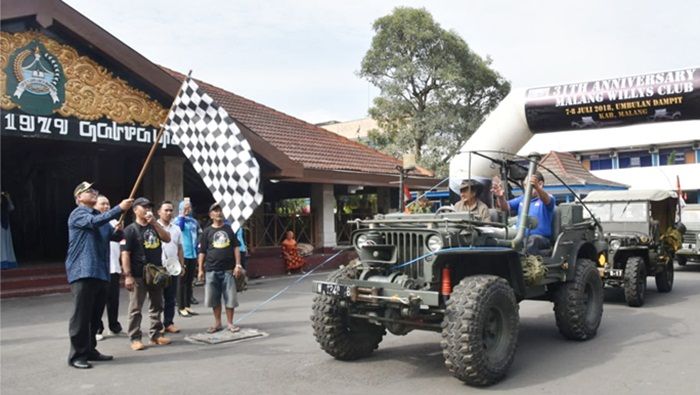 Peringati HUT ke-31, Malang Willys Club Gelar Baksos di Umbulan