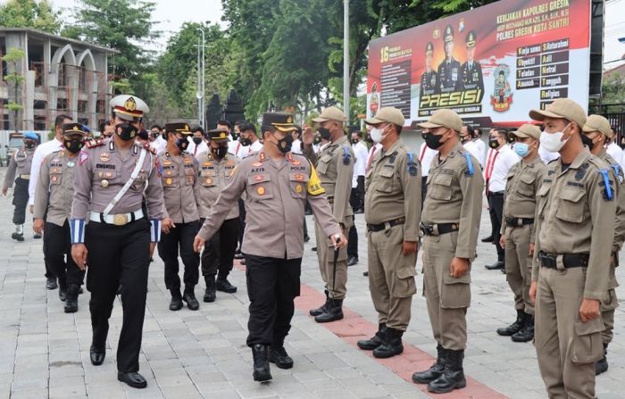 Kapolres Gresik Pimpin Apel Gelar Pasukan Operasi Zebra Semeru 2021