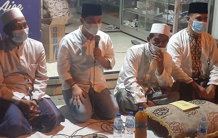 Bangun Kebersamaan, Gus Barra Hadiri Silaturahim dan Manaqiban di Rumah Warga Desa Lakardowo Jetis