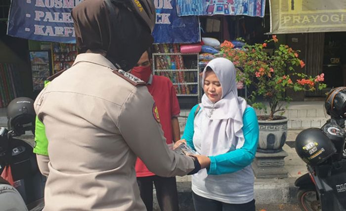 Pantau Penegakan Protokol Kesehatan, Polres Lamongan Blusukan ke Pasar